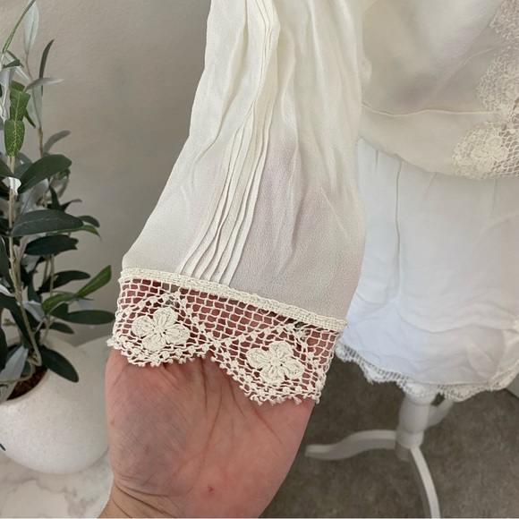 Saylor Leora White Lace Dress Medium From Revolve - Picture 3 of 13